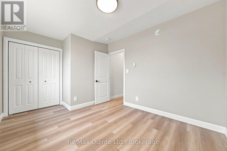 A - 5 SIENNA AVENUE, Belleville (Belleville Ward), Ontario, K8P4G5