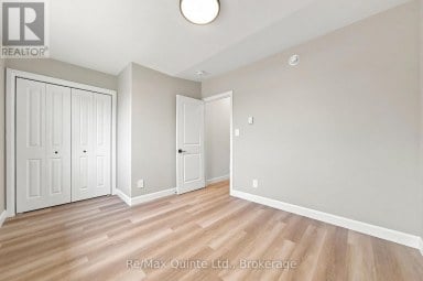 A - 5 SIENNA AVENUE Belleville (Belleville Ward) Ontario photo 23