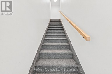 A - 5 SIENNA AVENUE Belleville (Belleville Ward) Ontario photo 6