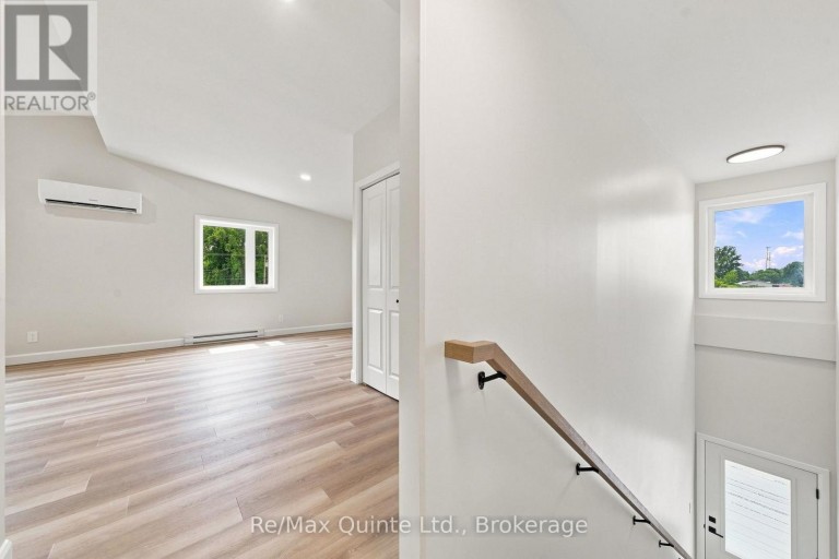 A - 5 SIENNA AVENUE, Belleville (Belleville Ward), Ontario, K8P4G5