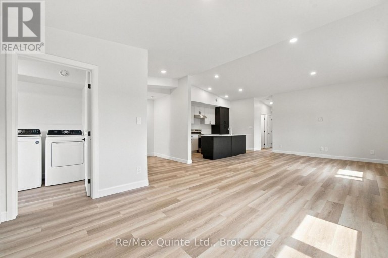 A - 5 SIENNA AVENUE, Belleville (Belleville Ward), Ontario, K8P4G5