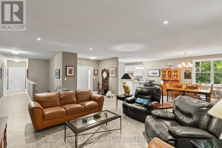 25 POWERLINE ROAD, Quinte West (Murray Ward), Ontario, K0K1H0