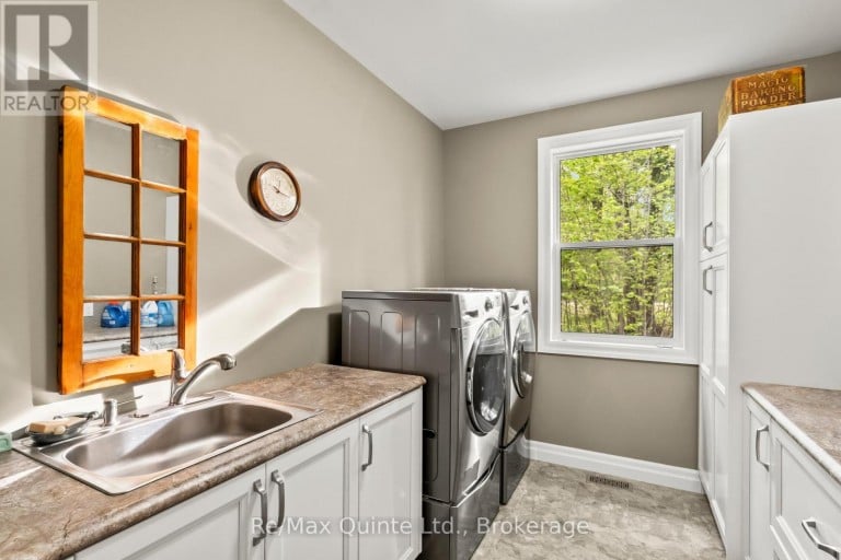 25 POWERLINE ROAD, Quinte West (Murray Ward), Ontario, K0K1H0