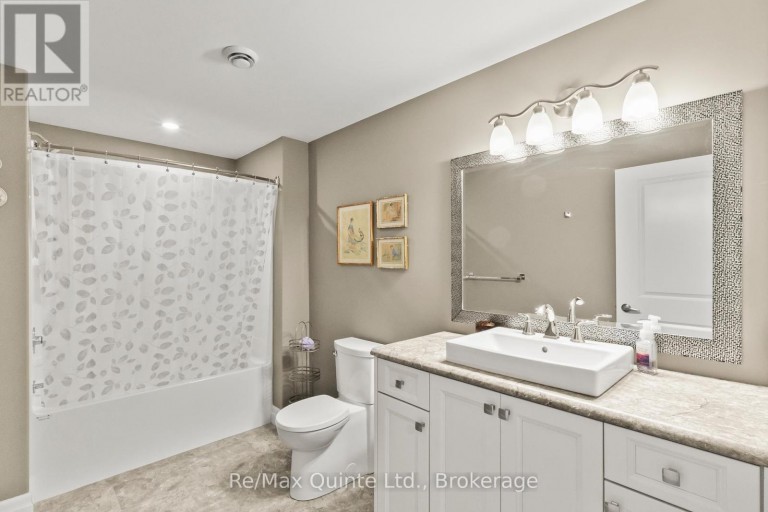 25 POWERLINE ROAD, Quinte West (Murray Ward), Ontario, K0K1H0