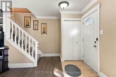 27 SASHA CRESCENT London South (South X) Ontario photo 4