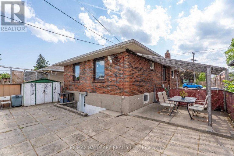1557 PHARMACY AVENUE, Toronto (Wexford-Maryvale), Ontario, M1R2K4