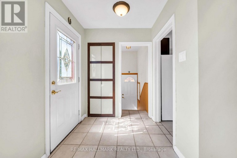 1557 PHARMACY AVENUE, Toronto (Wexford-Maryvale), Ontario, M1R2K4