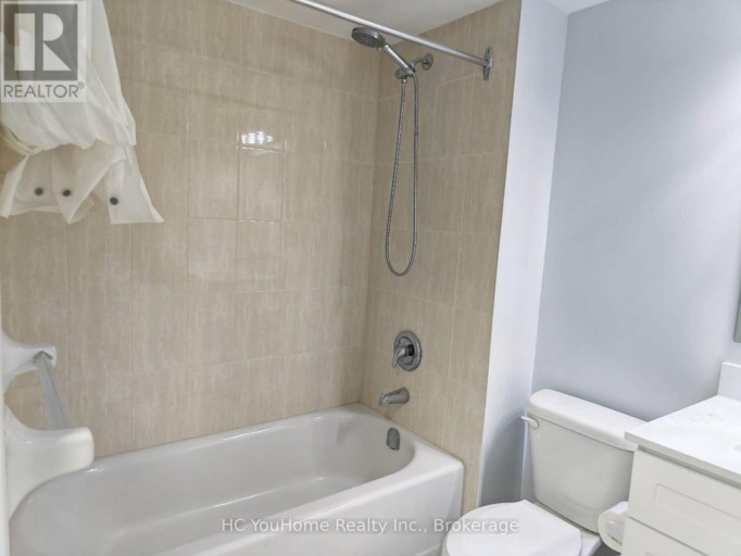 801 - 8 LEE CENTRE DRIVE, Toronto (Woburn), Ontario, M1H3H8
