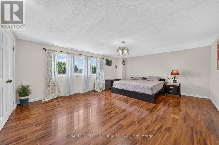 63 CHLOE CRESCENT, Markham (Middlefield), Ontario, L3S2H8