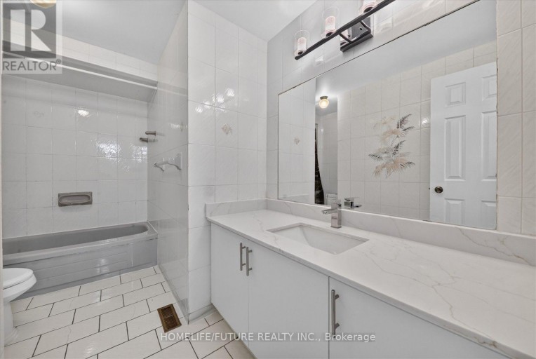 63 CHLOE CRESCENT, Markham (Middlefield), Ontario, L3S2H8