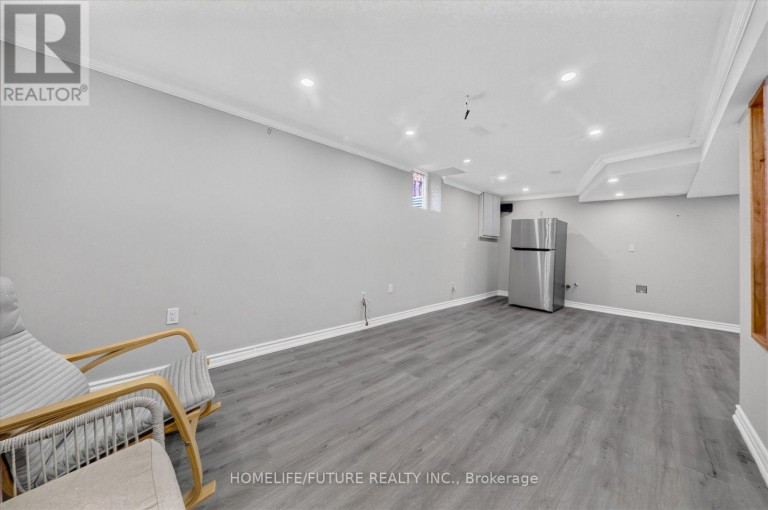 63 CHLOE CRESCENT, Markham (Middlefield), Ontario, L3S2H8