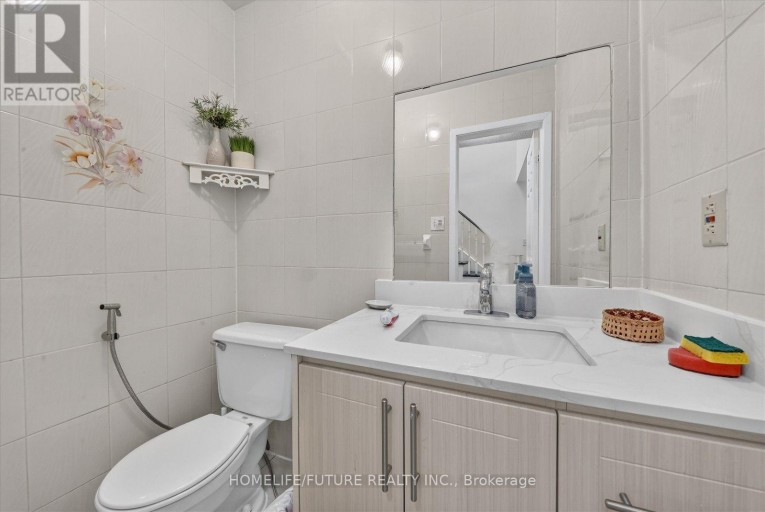 63 CHLOE CRESCENT, Markham (Middlefield), Ontario, L3S2H8
