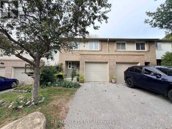 10 KNIGHTSBRIDGE WAY, Markham (Markham Village), Ontario, L3P3W5