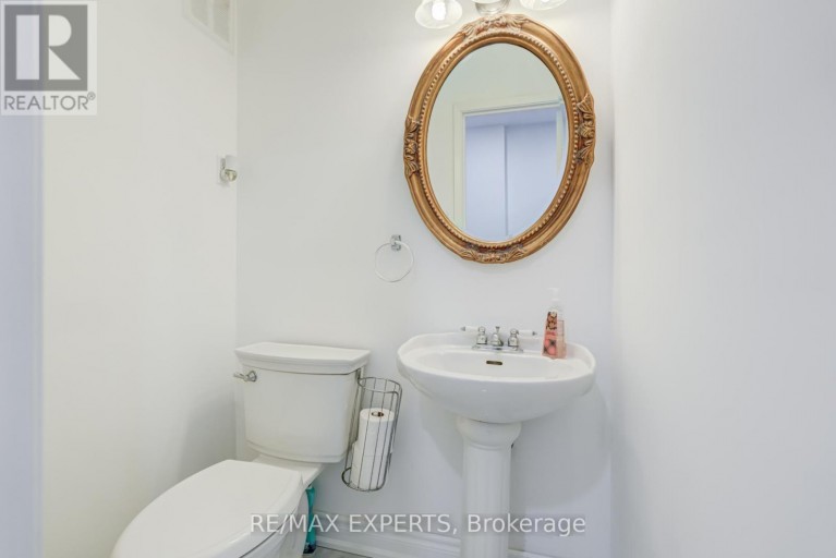 10 KNIGHTSBRIDGE WAY, Markham (Markham Village), Ontario, L3P3W5