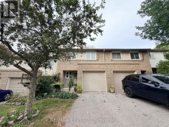 10 KNIGHTSBRIDGE WAY Markham (Markham Village) Ontario photo 2