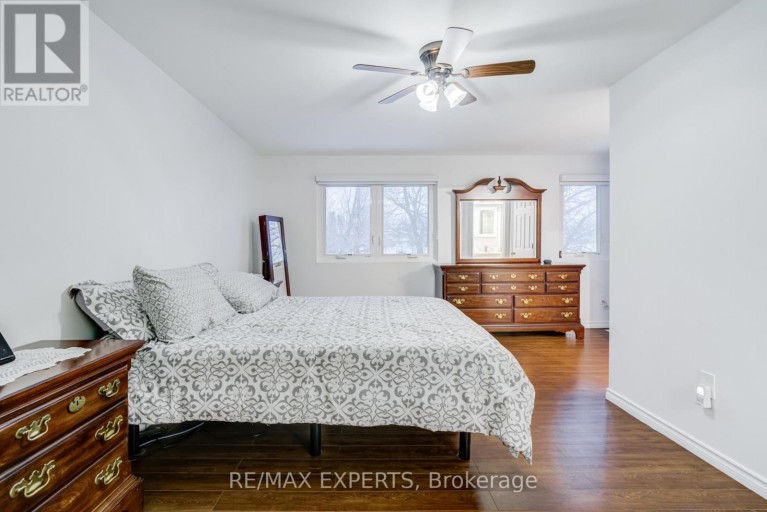 10 KNIGHTSBRIDGE WAY, Markham (Markham Village), Ontario, L3P3W5