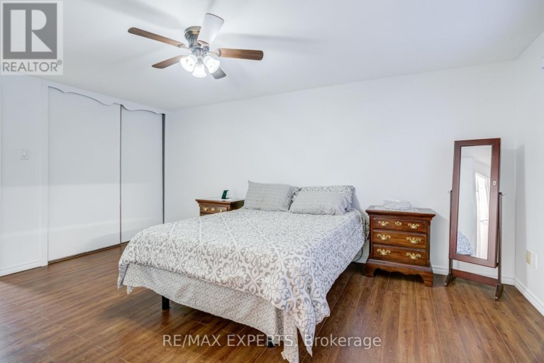 10 KNIGHTSBRIDGE WAY, Markham (Markham Village), Ontario, L3P3W5