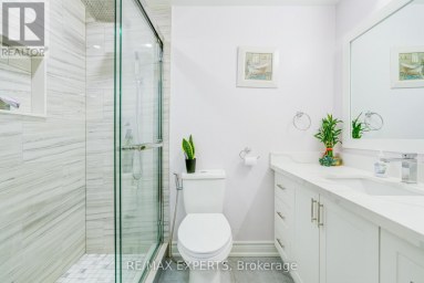 10 KNIGHTSBRIDGE WAY Markham (Markham Village) Ontario photo 32