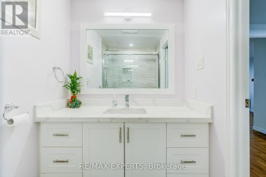 10 KNIGHTSBRIDGE WAY Markham (Markham Village) Ontario photo 33