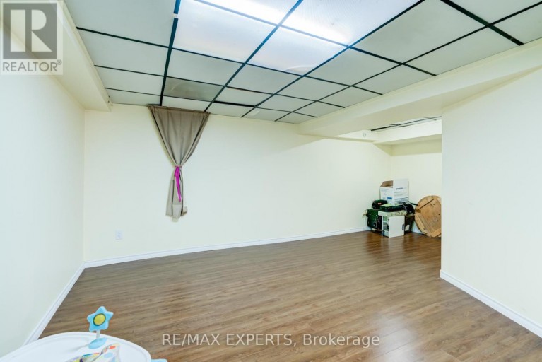 10 KNIGHTSBRIDGE WAY, Markham (Markham Village), Ontario, L3P3W5