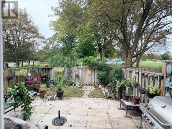 10 KNIGHTSBRIDGE WAY Markham (Markham Village) Ontario photo 40