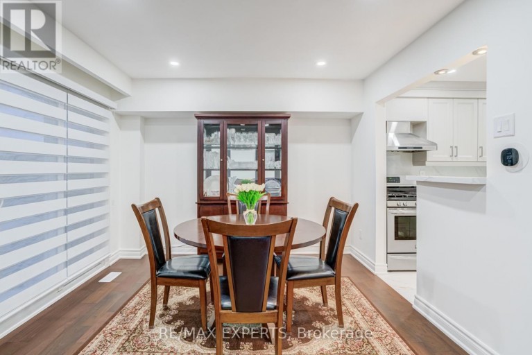 10 KNIGHTSBRIDGE WAY, Markham (Markham Village), Ontario, L3P3W5