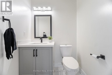 24 FUTURA AVENUE Richmond Hill (Rouge Woods) Ontario photo 8