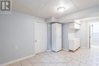 E4 - 63 FERRIS LANE Barrie (Cundles East) Ontario photo 22