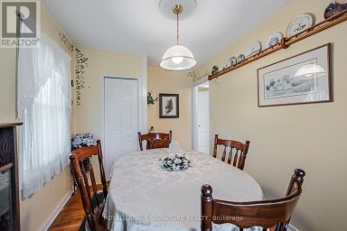 15 KEMP SQUARE Toronto (Brookhaven-Amesbury) Ontario photo 14