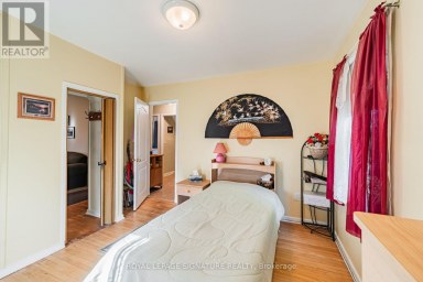 15 KEMP SQUARE Toronto (Brookhaven-Amesbury) Ontario photo 17