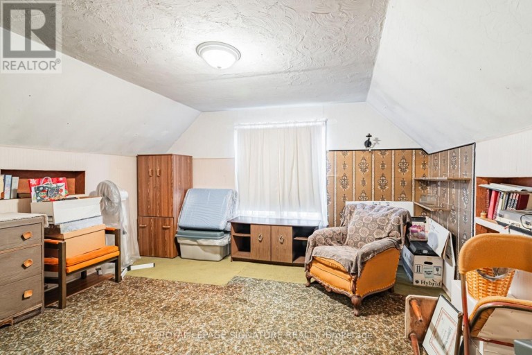15 KEMP SQUARE, Toronto (Brookhaven-Amesbury), Ontario, M6M2V5