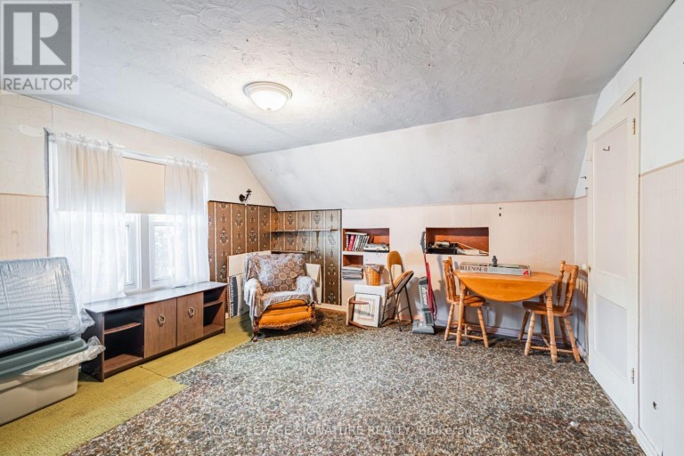 15 KEMP SQUARE, Toronto (Brookhaven-Amesbury), Ontario, M6M2V5