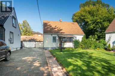 15 KEMP SQUARE Toronto (Brookhaven-Amesbury) Ontario photo 2