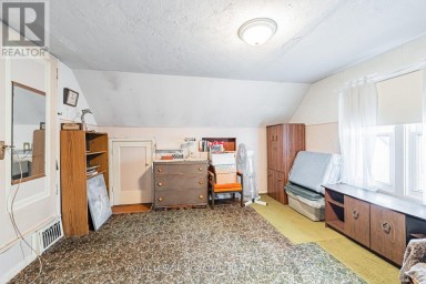15 KEMP SQUARE Toronto (Brookhaven-Amesbury) Ontario photo 20