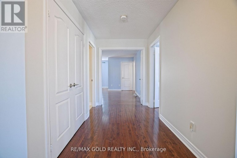 69 CALDERSTONE ROAD, Brampton (Bram East), Ontario, L6P2A7