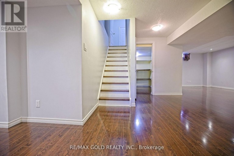 69 CALDERSTONE ROAD, Brampton (Bram East), Ontario, L6P2A7