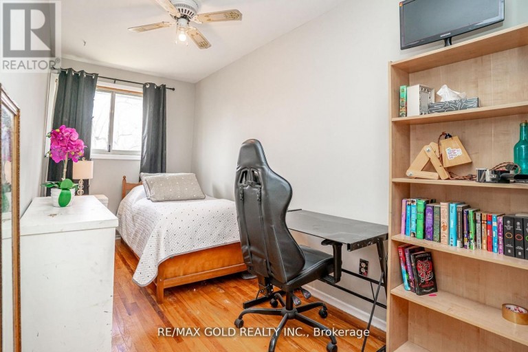 9 MORDON COURT, Brampton (Madoc), Ontario, L6V2B5