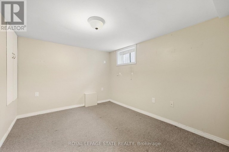 408 SANATORIUM ROAD, Hamilton (Westcliffe), Ontario, L9C2A9
