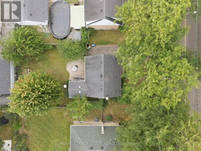 408 SANATORIUM ROAD, Hamilton (Westcliffe), Ontario, L9C2A9