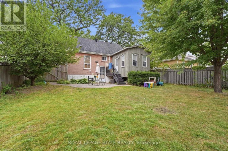 408 SANATORIUM ROAD, Hamilton (Westcliffe), Ontario, L9C2A9