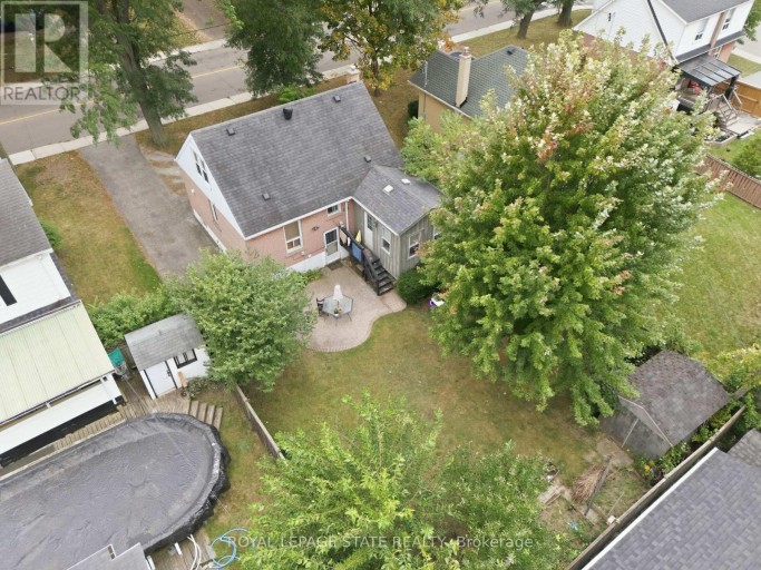 408 SANATORIUM ROAD, Hamilton (Westcliffe), Ontario, L9C2A9