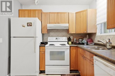 408 SANATORIUM ROAD Hamilton (Westcliffe) Ontario photo 8