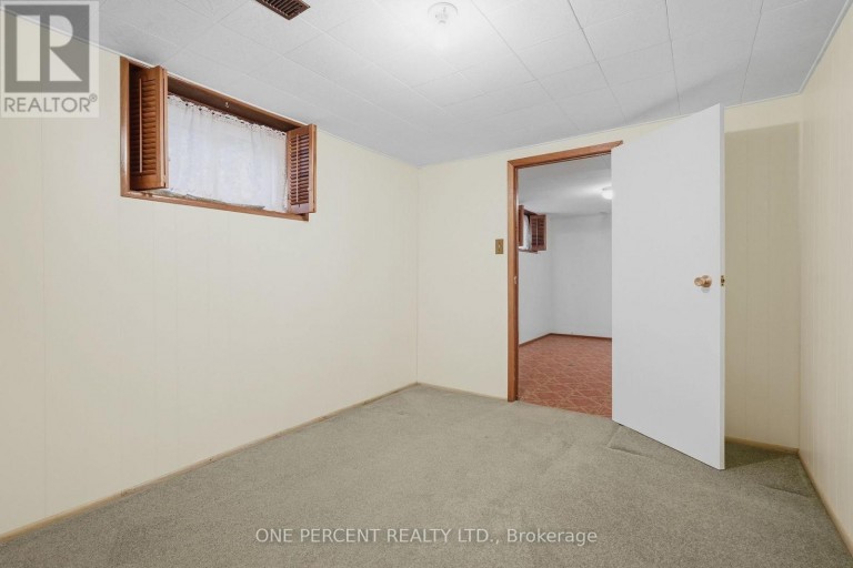 137 PICTON STREET E, Hamilton (North End), Ontario, L8L3W7