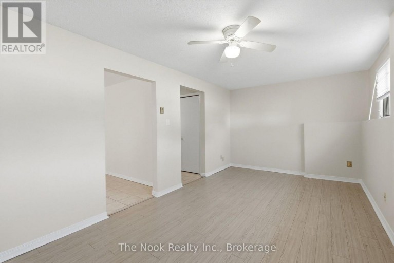 BASEMENT - 255 GREENWOOD AVENUE, Oshawa (Vanier), Ontario, L1J1W7