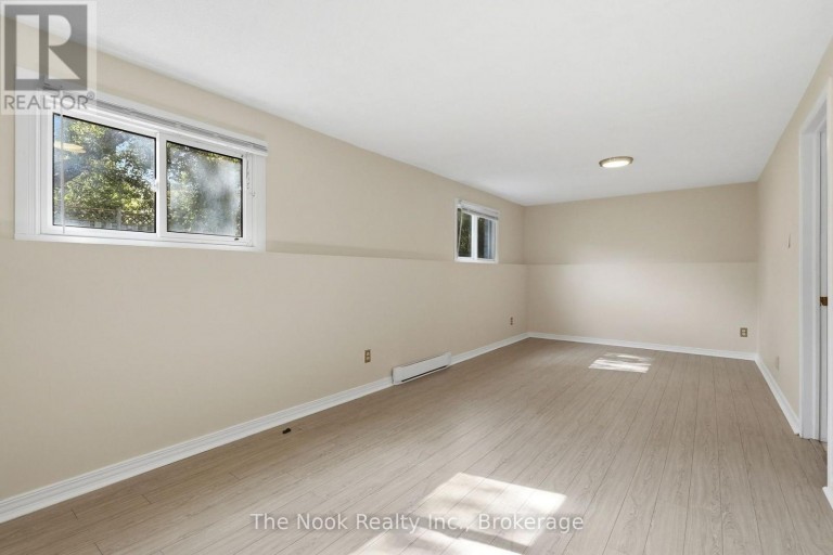 BASEMENT - 255 GREENWOOD AVENUE, Oshawa (Vanier), Ontario, L1J1W7