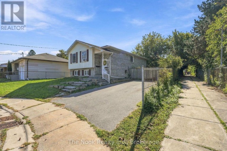 BASEMENT - 255 GREENWOOD AVENUE, Oshawa (Vanier), Ontario, L1J1W7