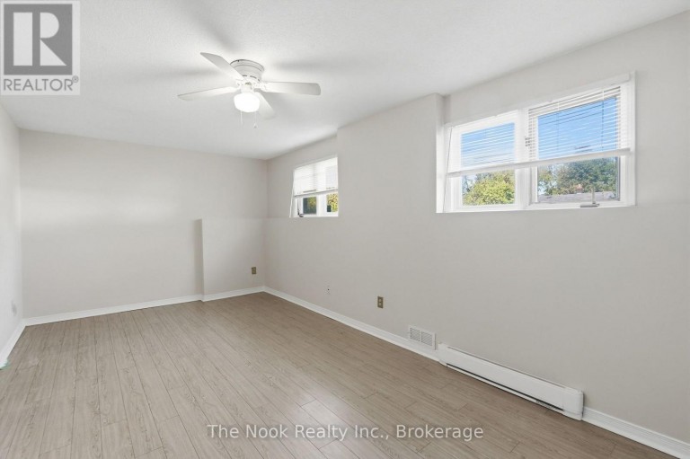 BASEMENT - 255 GREENWOOD AVENUE, Oshawa (Vanier), Ontario, L1J1W7