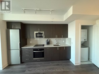 1415 - 2545 SIMCOE STREET N Oshawa (Windfields) Ontario photo 1