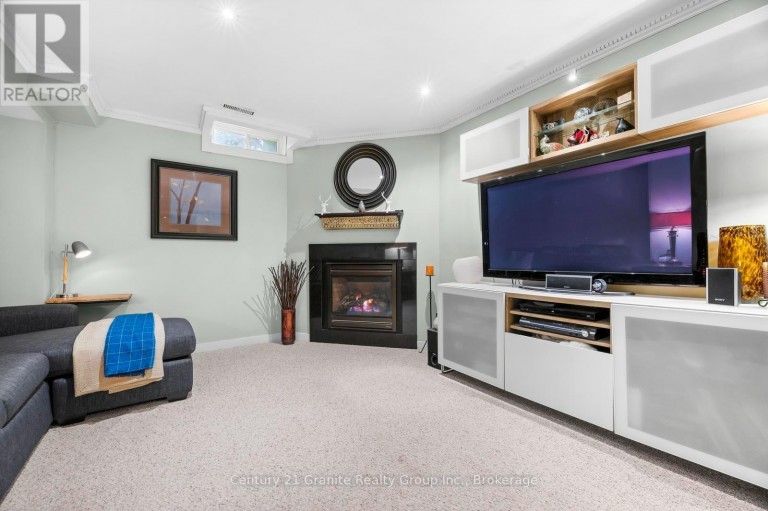 25 GREENWOOD ROAD, Whitchurch-Stouffville (Stouffville), Ontario, L4A5E8