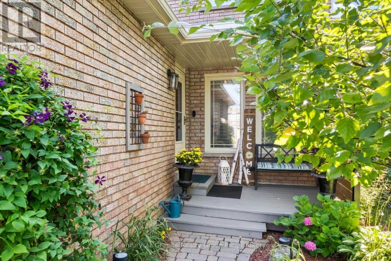 25 GREENWOOD ROAD, Whitchurch-Stouffville (Stouffville), Ontario, L4A5E8
